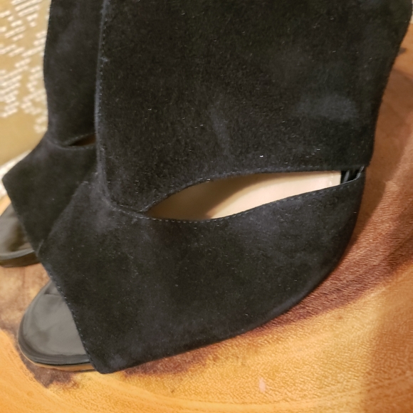 CUT-OUT PEEP-TOE SLING-BACK SUEDE HEELS - Picture 9 of 12
